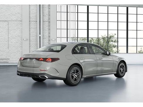 New 2026 Mercedes-Benz E 350 4MATIC Sedan image 21