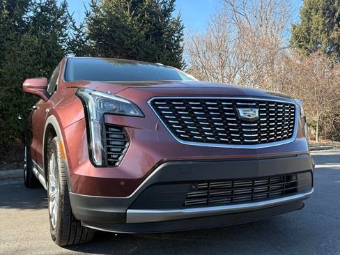 Certified 2023 Cadillac XT4 Premium Luxury w/ Cold Weather Package image 10