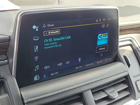 Certified 2023 Chevrolet Suburban Premier image 34