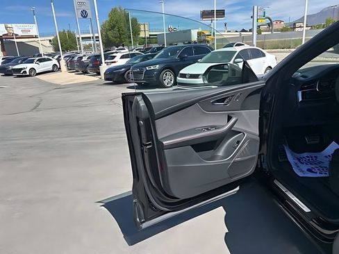 Used 2024 Audi RS Q8 AWD/4WD image 28