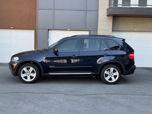 Used 2010 BMW X5 xDrive30i image 2