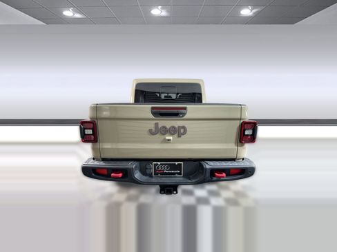 Used 2020 Jeep Gladiator Rubicon image 9