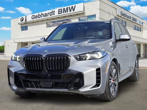 New 2026 BMW X5 xDrive40i w/ Executive Package image 3