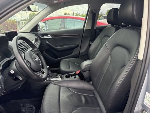 Used 2016 Audi Q3 2.0T Premium Plus w/ Technology Package AWD/4WD image 5