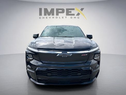 Used 2025 Chevrolet Silverado EV RST AWD/4WD image 6