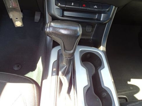 Used 2019 Chevrolet Colorado LT RWD image 13