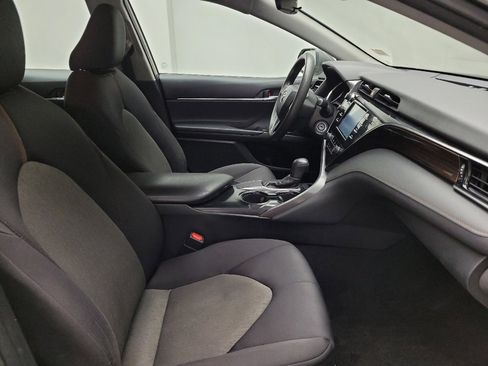 Used 2019 Toyota Camry LE FWD image 21