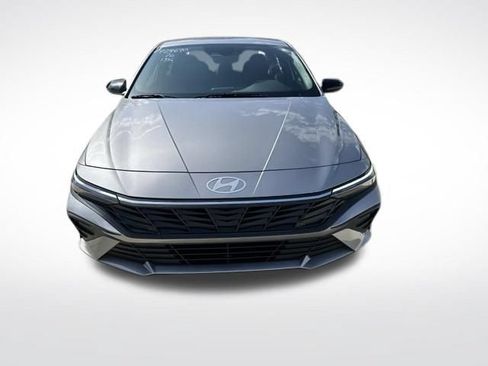 Used 2026 Hyundai Elantra Sport w/ Cargo Package FWD image 8