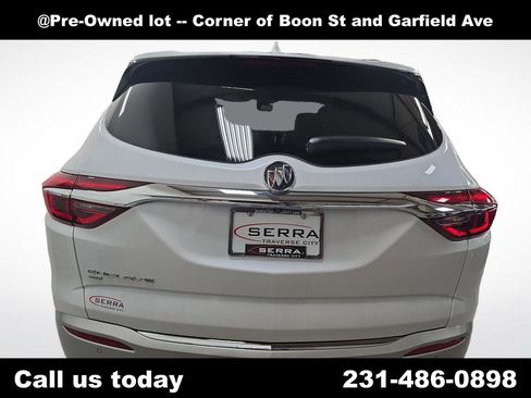 Used 2021 Buick Enclave Essence w/ Sound and Sites Package image 4