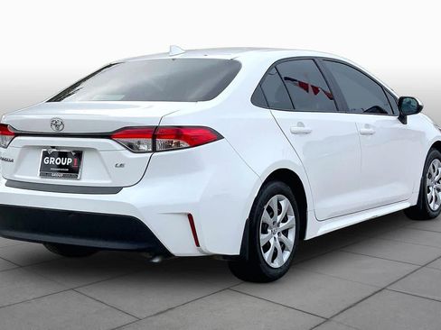 Used 2025 Toyota Corolla LE FWD image 13