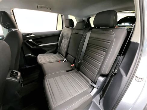 Used 2024 Volkswagen Tiguan S image 27