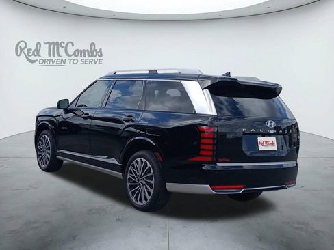 New 2026 Hyundai Palisade Calligraphy FWD image 3