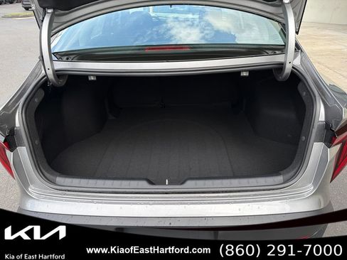 New 2026 Kia K4 FWD image 17