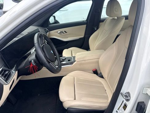 Used 2024 BMW 330i Sedan w/ Premium Package RWD image 7