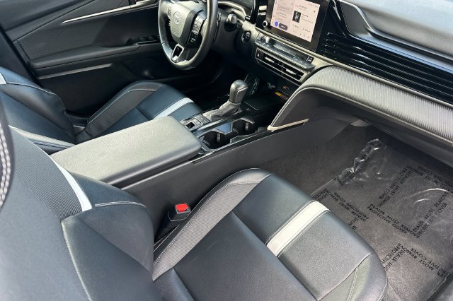 Certified 2025 Toyota Camry SE FWD image 19