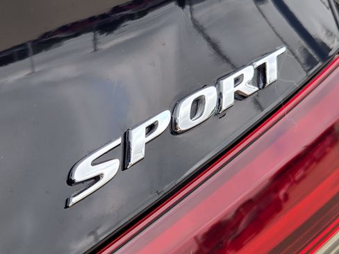 Used 2025 Honda Civic Sport image 32