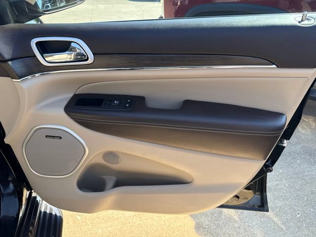 Used 2020 Jeep Grand Cherokee Summit AWD/4WD image 14