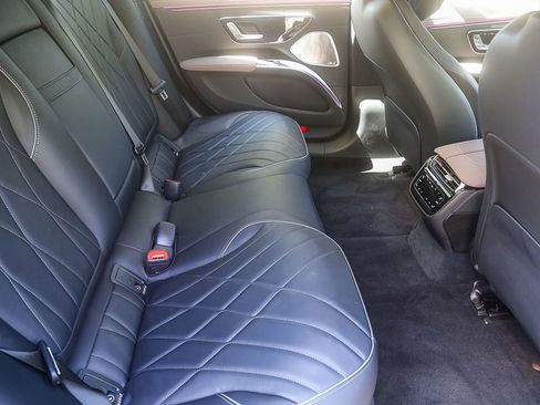 Certified 2023 Mercedes-Benz EQS 580 4MATIC Sedan image 16