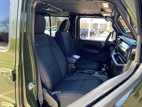 Used 2023 Jeep Wrangler Unlimited w/ Cold Weather Group AWD/4WD image 11