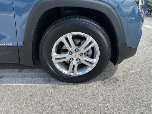 Used 2024 GMC Terrain SLE FWD image 13