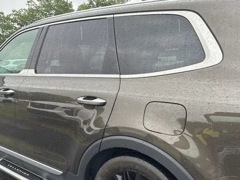 Used 2022 Kia Telluride SX w/ SX Prestige Package AWD/4WD image 7