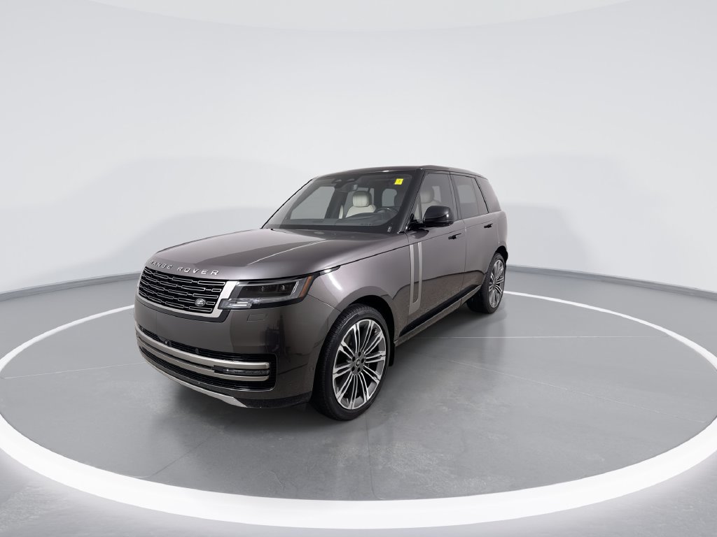 Used 2025 Land Rover Range Rover SE AWD/4WD image 4