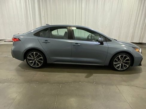 Used 2021 Toyota Corolla SE image 3