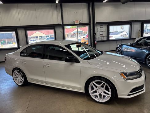 Used 2016 Volkswagen Jetta S FWD image 15