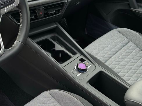 New 2025 Volkswagen Tiguan S image 23