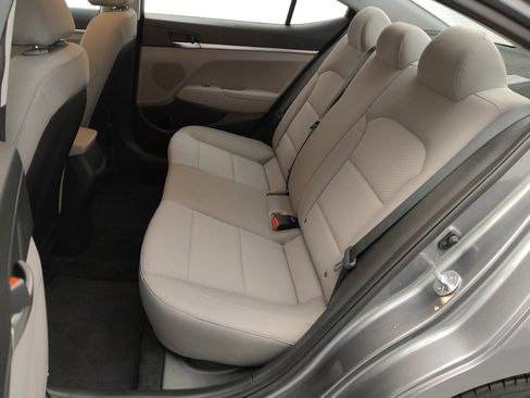 Used 2020 Hyundai Elantra SE w/ Cargo Package (C1) image 18