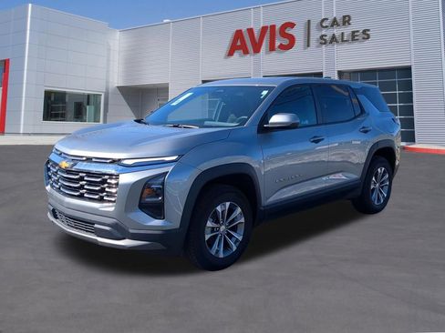 Used 2025 Chevrolet Equinox LT image 1