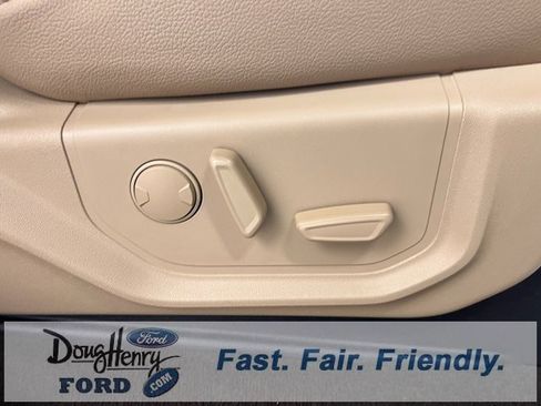 Used 2020 Ford F150 Lariat image 37