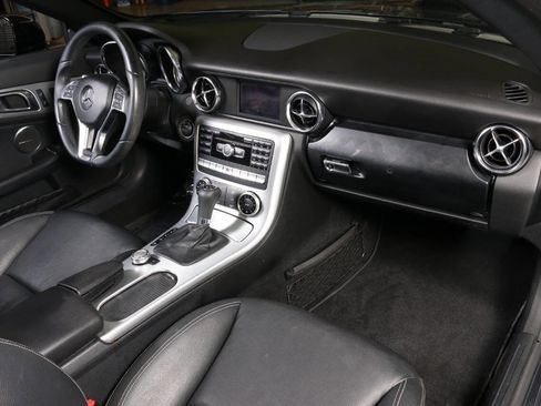 Used 2014 Mercedes-Benz SLK 250 w/ Premium Package image 51