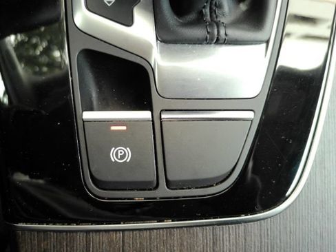 Used 2023 Audi Q5 2.0T Premium Plus w/ Premium Plus Package AWD/4WD image 49