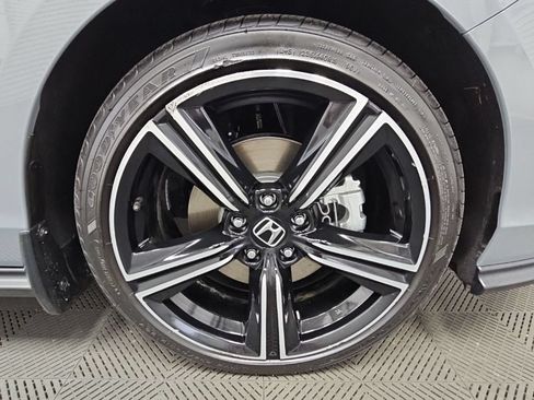 Used 2025 Honda Accord Sport image 46