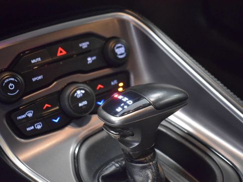 Used 2021 Dodge Challenger SXT image 26