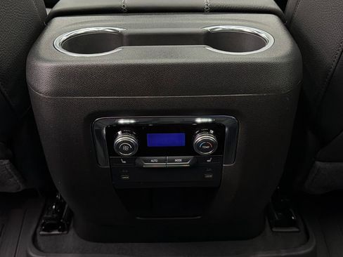 Used 2026 GMC Yukon Denali w/ Sun & Power Step Package image 36