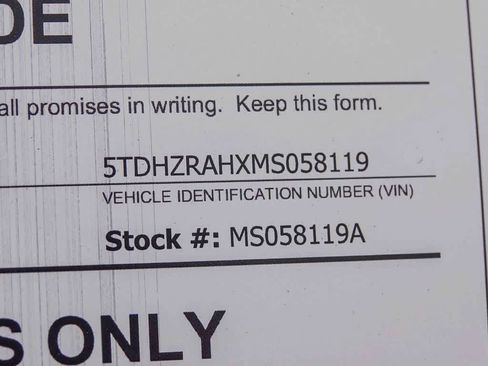 Used 2021 Toyota Highlander XLE image 28