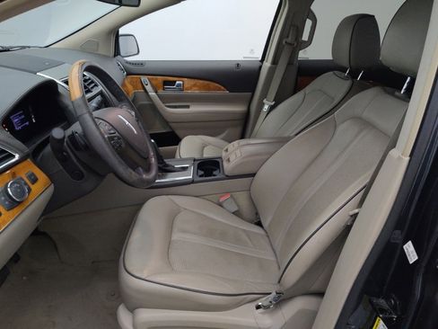 Used 2013 Lincoln MKX FWD image 17