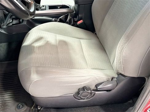 Certified 2019 Toyota Tacoma SR5 image 15