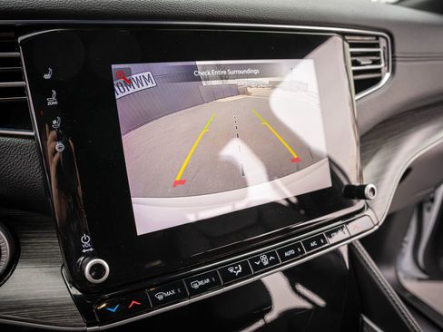 Used 2023 Jeep Wagoneer Series III w/ Preferred Equipment Group image 21