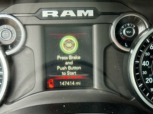 Used 2022 RAM 1500 Big Horn AWD/4WD image 14