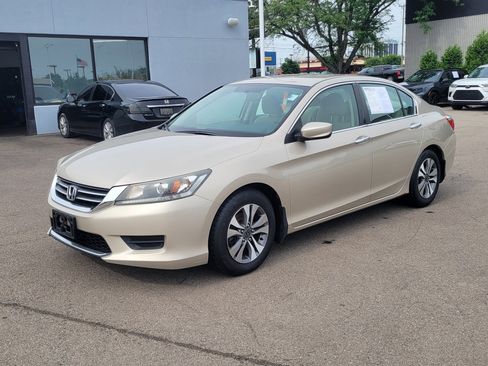 Used 2013 Honda Accord LX image 2