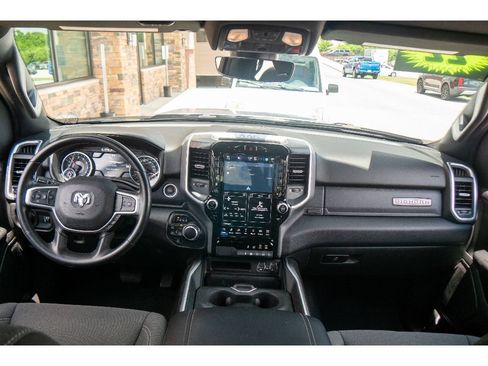 Used 2022 RAM 1500 Big Horn AWD/4WD image 13