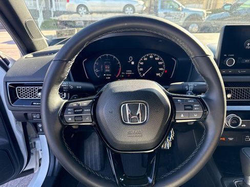 Used 2024 Honda Civic Sport image 11