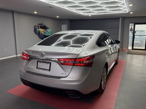 Used 2013 Toyota Avalon XLE Touring FWD image 6