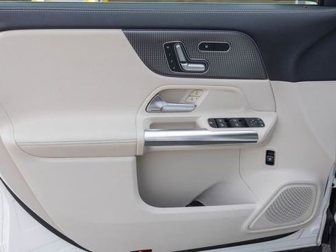 Used 2022 Mercedes-Benz GLA 250 image 14