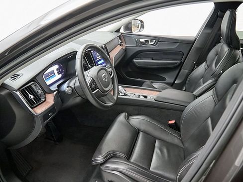 Certified 2023 Volvo XC60 B6 Ultimate AWD/4WD image 17