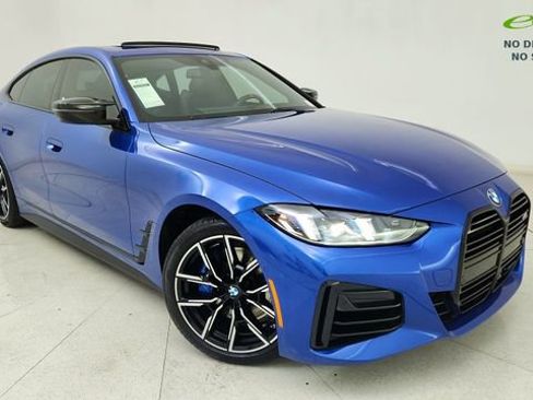 Used 2025 BMW M440i RWD image 1