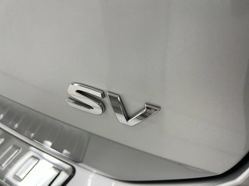 Used 2020 Nissan Rogue SV FWD image 25